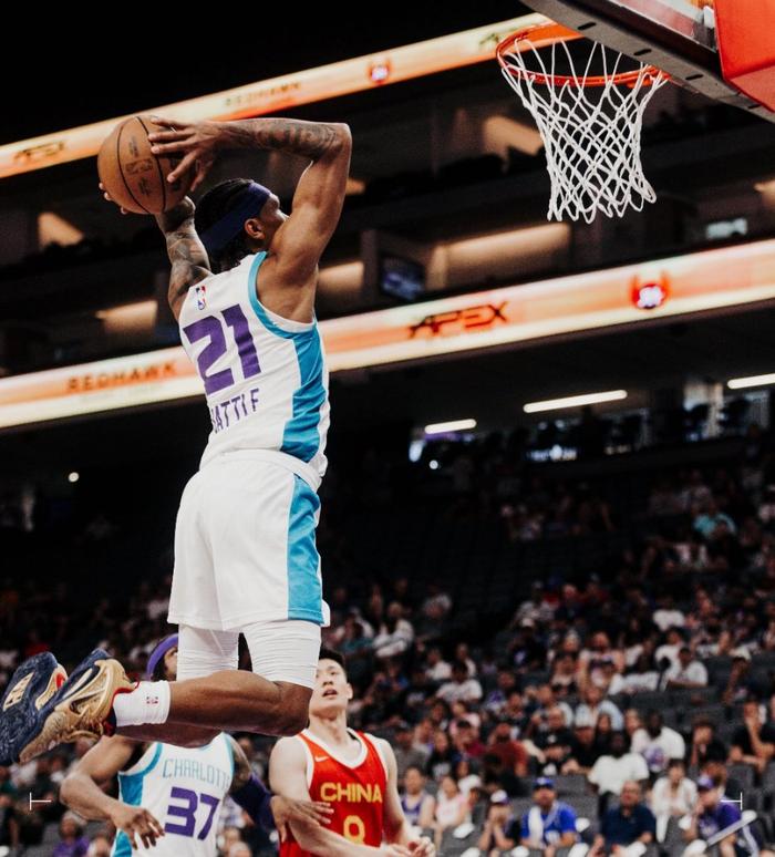包含NBA夏联-中国男篮负黄蜂杨瀚森12分7失误6犯的词条